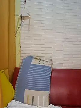 Snapshot of hotlyn45 chatting on 02.14.26 hotlyn45 online show from 02.14.26