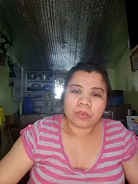 Snapshot of hotlyn45 chatting on 02.16.26 hotlyn45 online show from 02.16.26