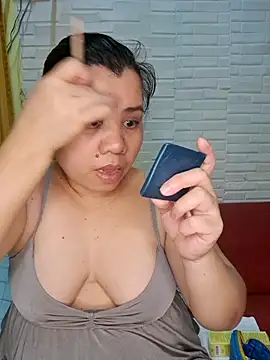 Snapshot of hotlyn45 chatting on 03.01.26 hotlyn45 online show from 03.01.26