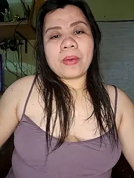 Snapshot of hotlyn45 chatting on 03.02.26 hotlyn45 online show from 03.02.26