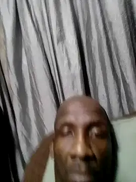 Snapshot of longdickson12345 chatting on 09.10.25 longdickson12345 online show from 09.10.25