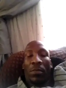 Snapshot of longdickson12345 chatting on 09.30.25 longdickson12345 online show from 09.30.25