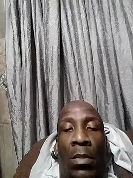 Snapshot of longdickson12345 chatting on 10.02.25 longdickson12345 online show from 10.02.25