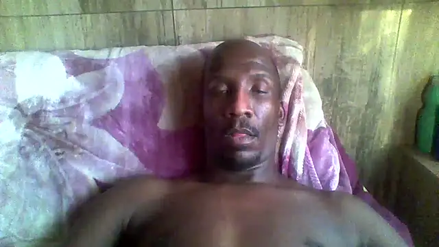 Snapshot of longdickson12345 chatting on 10.15.25 longdickson12345 online show from 10.15.25