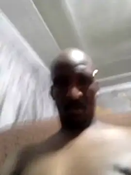 Snapshot of longdickson12345 chatting on 10.24.25 longdickson12345 online show from 10.24.25