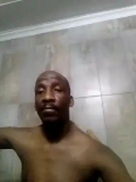 Snapshot of longdickson12345 chatting on 10.27.25 longdickson12345 online show from 10.27.25