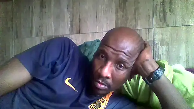 Snapshot of longdickson12345 chatting on 11.15.25 longdickson12345 online show from 11.15.25