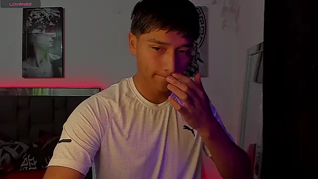 Snapshot of mateo-Esposito chatting on 09.13.25 mateo-Esposito online show from 09.13.25