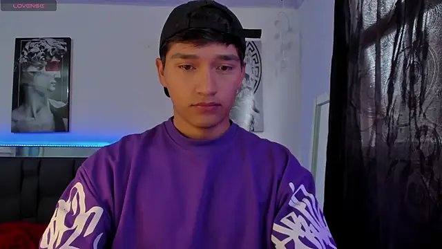 Snapshot of mateo-Esposito chatting on 10.26.25 mateo-Esposito online show from 10.26.25