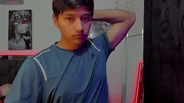 Snapshot of mateo-Esposito chatting on 11.04.25 mateo-Esposito online show from 11.04.25