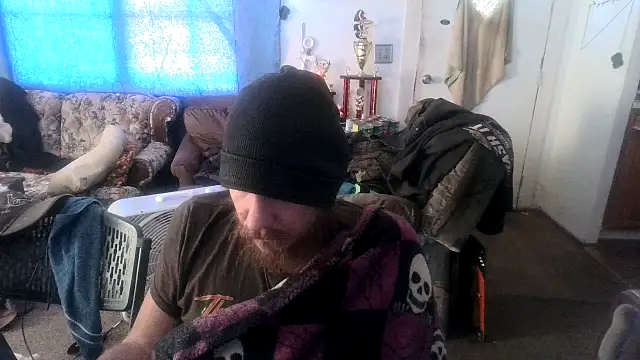 Snapshot of Poundtown1226 chatting on 09.12.25 Poundtown1226 online show from 09.12.25