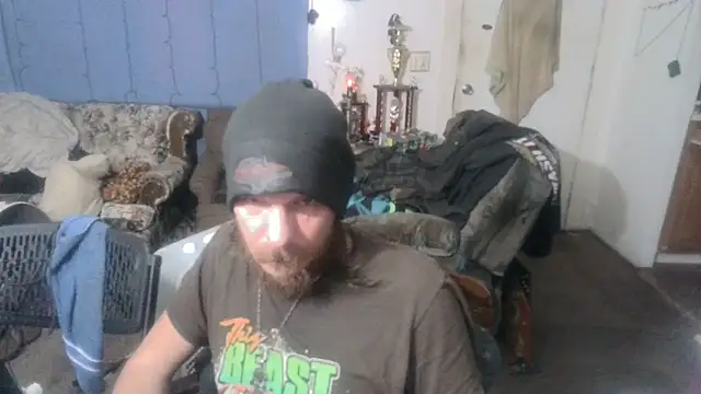 Snapshot of Poundtown1226 chatting on 09.14.25 Poundtown1226 online show from 09.14.25