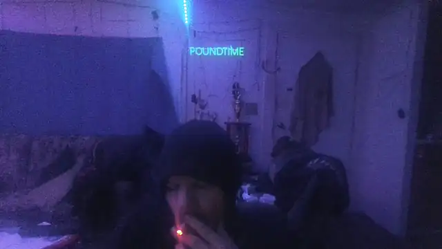 Snapshot of Poundtown1226 chatting on 01.12.26 Poundtown1226 online show from 01.12.26