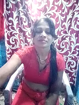 Snapshot of Sexy_Ruby04 chatting on 10.10.25 Sexy Ruby04 online show from 10.10.25