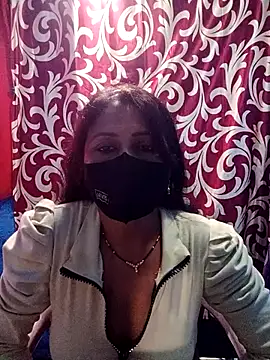 Snapshot of Sexy_Ruby04 chatting on 10.24.25 Sexy Ruby04 online show from 10.24.25