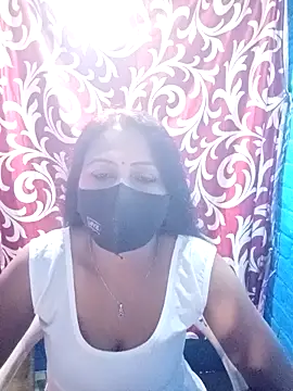 Snapshot of Sexy_Ruby04 chatting on 10.29.25 Sexy Ruby04 online show from 10.29.25