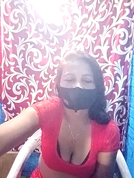 Snapshot of Sexy_Ruby04 chatting on 11.08.25 Sexy Ruby04 online show from 11.08.25