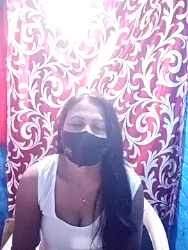 Snapshot of Sexy_Ruby04 chatting on 11.10.25 Sexy Ruby04 online show from 11.10.25