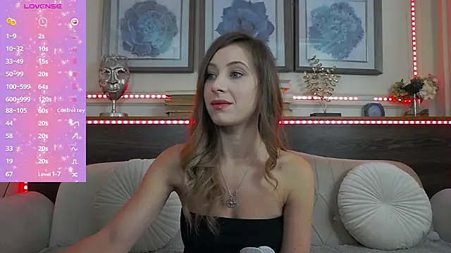 MuseDollX online show from 11.10.25