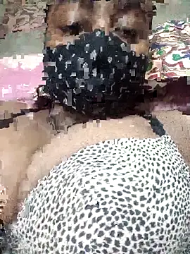 Snapshot of Schii69 chatting on 11.28.25 Schii69 online show from 11.28.25