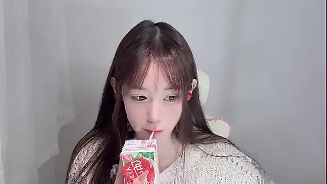 Xiao-runbao online show from 10.19.25