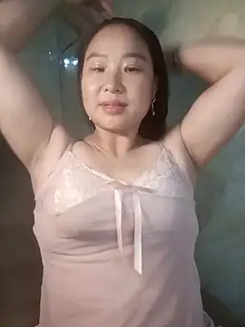 suki-lady online show from 10.18.25