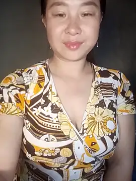 suki-lady online show from 10.20.25