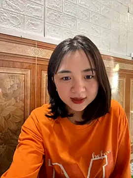 Lonnina online show from 10.26.25