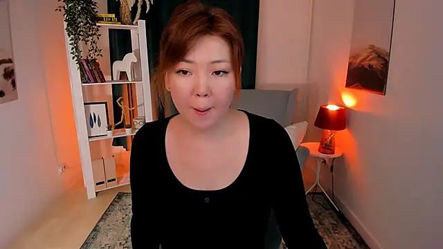 Snapshot of nazu_chan chatting on 10.20.25 nazu chan online show from 10.20.25