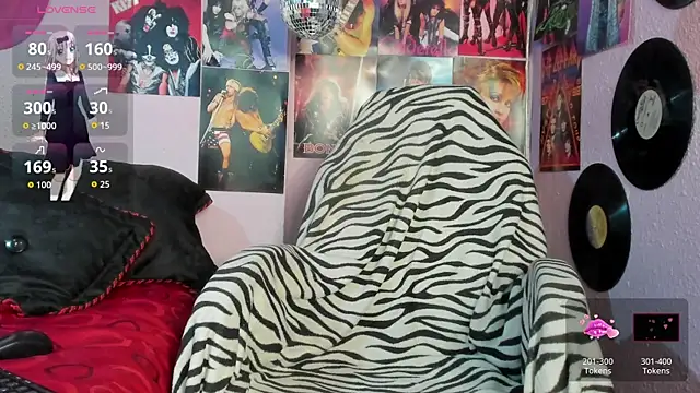 Avril Maria online show from 10.30.25