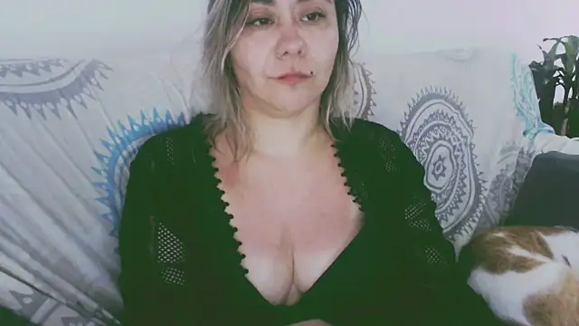 Emma Agostini online show from 09.18.25