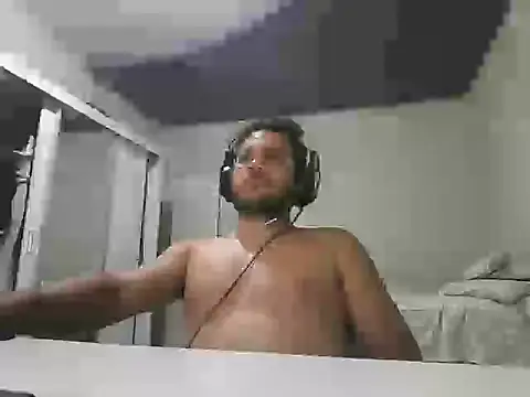 Snapshot of Miguelion2308 chatting on 02.10.26 Miguelion2308 online show from 02.10.26