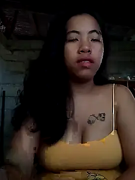 Snapshot of Yapsyxx chatting on 10.23.25 Yapsyxx online show from 10.23.25