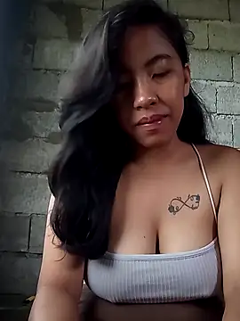 Snapshot of Yapsyxx chatting on 11.19.25 Yapsyxx online show from 11.19.25