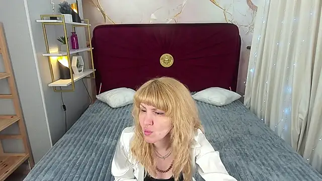 NatalyChanell online show from 09.13.25