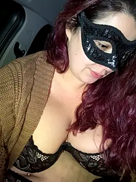 Snapshot of Saphyra_Secret chatting on 10.19.25 Saphyra Secret online show from 10.19.25