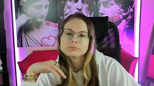 Snapshot of Carrie_Rose chatting on 09.09.25 Carrie Rose online show from 09.09.25