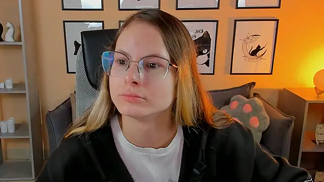 Snapshot of Carrie_Rose chatting on 09.12.25 Carrie Rose online show from 09.12.25