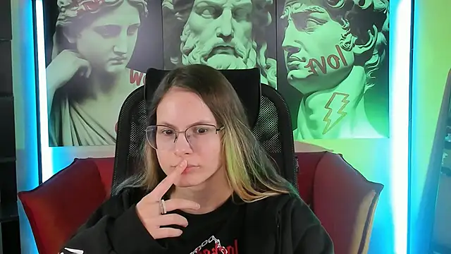 Snapshot of Carrie_Rose chatting on 09.16.25 Carrie Rose online show from 09.16.25