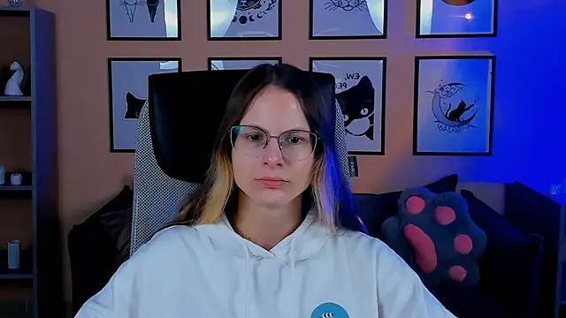 Snapshot of Carrie_Rose chatting on 10.02.25 Carrie Rose online show from 10.02.25