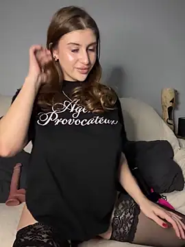 Playboy Lou8 online show from 10.18.25