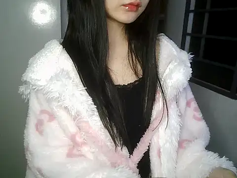 Annabelle-e online show from 11.18.25