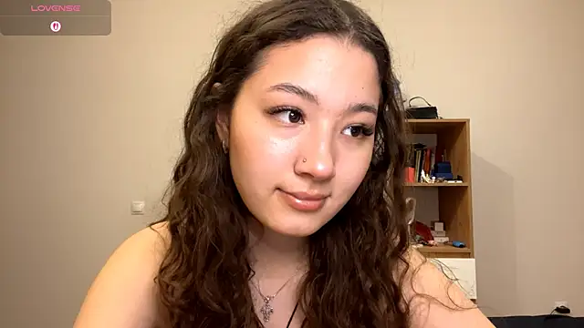 Sakuravice online show from 10.31.25