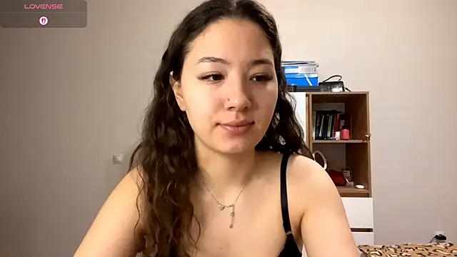 Sakuravice online show from 11.05.25