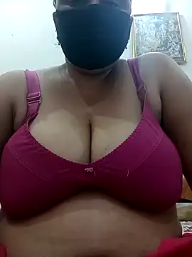 Rakhi sawant143 online show from 10.31.25