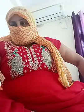 Snapshot of Rakhi_sawant143 chatting on 04.27.26 Rakhi sawant143 online show from 04.27.26