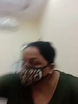 Snapshot of Rakhi_sawant143 chatting on 06.26.26 Rakhi sawant143 online show from 06.26.26