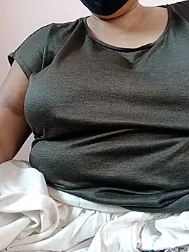 Snapshot of Rakhi_sawant143 chatting on 08.02.26 Rakhi sawant143 online show from 08.02.26