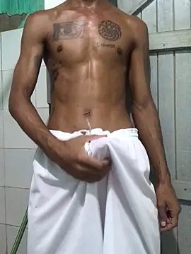 Snapshot of lcsexy45 chatting on 02.14.26 lcsexy45 online show from 02.14.26