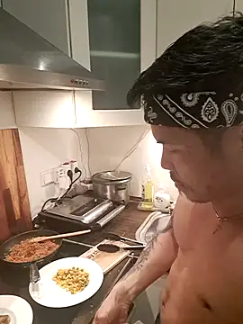 Snapshot of sessiontoyboy chatting on 02.01.26 sessiontoyboy online show from 02.01.26